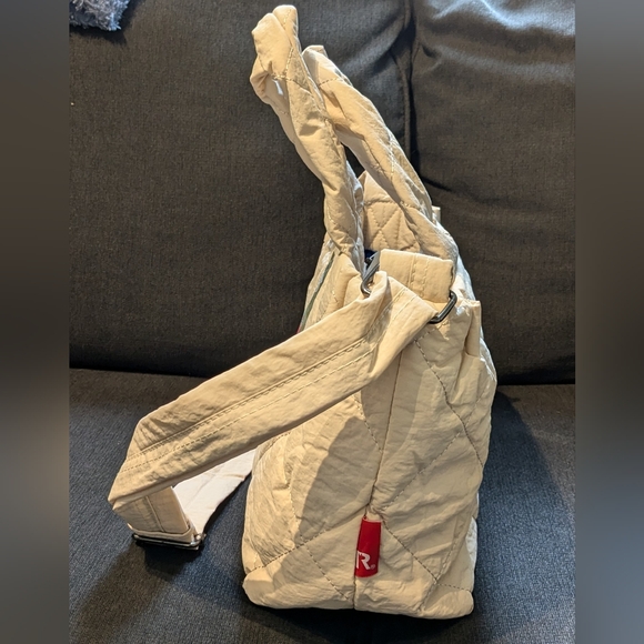 Snoopy beige quilt purse/tote - Picture 3 of 7